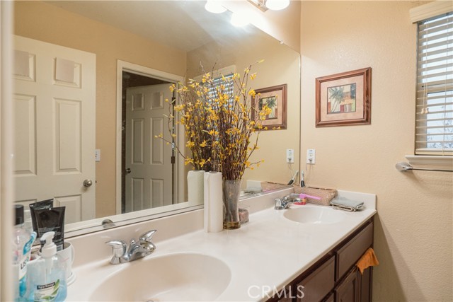 Detail Gallery Image 29 of 50 For 1492 Antioch Ct, Merced,  CA 95348 - 5 Beds | 2/1 Baths