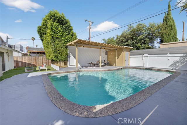 Image 32 of 36 For 22637 Covello Street