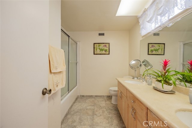 Detail Gallery Image 28 of 45 For 18600 Brasilia Dr, Porter Ranch,  CA 91326 - 4 Beds | 2 Baths