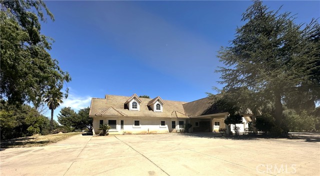 Detail Gallery Image 2 of 47 For 26050 Jan Valerie, Murrieta,  CA 92562 - 6 Beds | 4/1 Baths