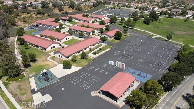 4225 W Riviera, Corona CA: https://media.crmls.org/medias/c0f0f57e-a5c0-491a-9c39-9173c6575328.jpg