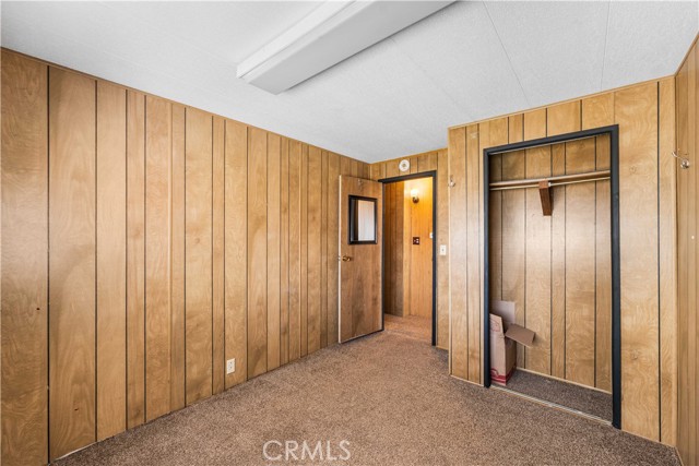 2121 Nadeau Street, Mojave CA: https://media.crmls.org/medias/c0f1b54c-b8eb-41c8-ae9b-8959e4c55d91.jpg