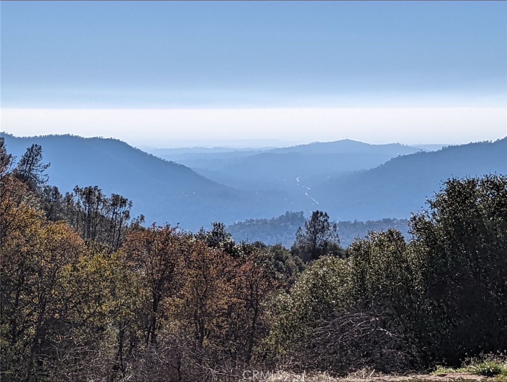 https://media.crmls.org/medias/c0f1de0d-e8b9-4e5e-a190-d4c2a68c3702.jpg?preset=X-Large