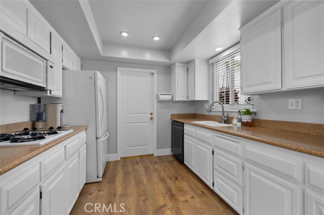 912 Millmark Grove Street, San Pedro CA: https://media.crmls.org/medias/c0f239e5-8b6d-4dd1-a4a4-d4cab9bb045c.jpg