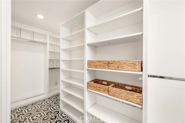 480 Cress Street, Laguna Beach CA: https://media.crmls.org/medias/c0f2a005-d422-48c8-9652-54916b46a51a.jpg
