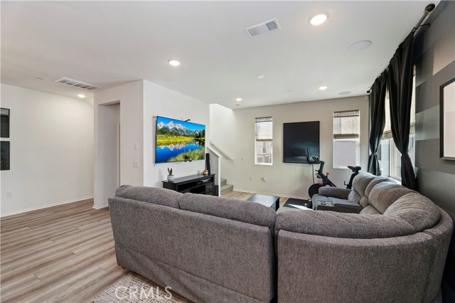 Detail Gallery Image 15 of 33 For 5494 Seacliff Pl #55,  San Diego,  CA 92154 - 2 Beds | 2/1 Baths