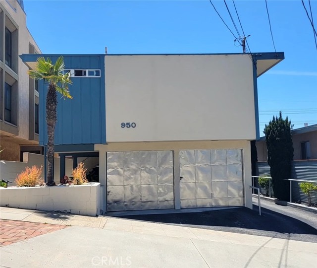 950 1st, Hermosa Beach, California 90254, ,Residential Income,Sold,1st,SB22149898