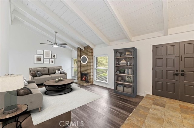 Detail Gallery Image 10 of 42 For 265 S Leandro St, Anaheim,  CA 92807 - 4 Beds | 2/1 Baths