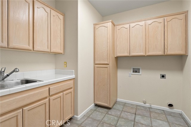 43 Edgewater Court, Chico CA: https://media.crmls.org/medias/c0f41765-8584-4b3c-b933-f648561f36fa.jpg