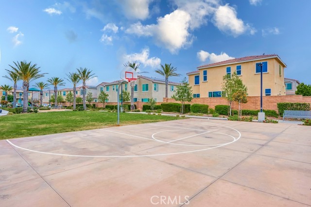 Detail Gallery Image 28 of 33 For 7155 Citrus Ave #376,  Fontana,  CA 92336 - 3 Beds | 2/1 Baths