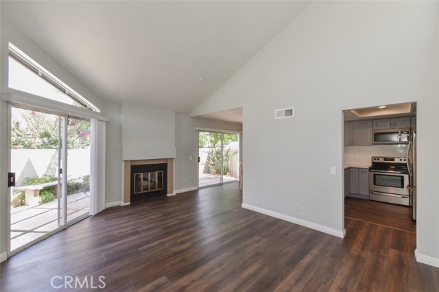 Detail Gallery Image 19 of 39 For 391 Stanford Ct #1,  Irvine,  CA 92612 - 3 Beds | 3 Baths