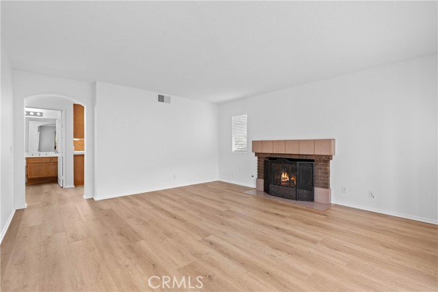 Detail Gallery Image 13 of 27 For 28082 Somerset, Mission Viejo,  CA 92692 - 4 Beds | 2/1 Baths