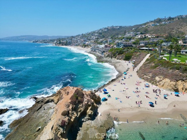 Detail Gallery Image 23 of 39 For 102 Blue Lagoon, Laguna Beach,  CA 92651 - 3 Beds | 3 Baths