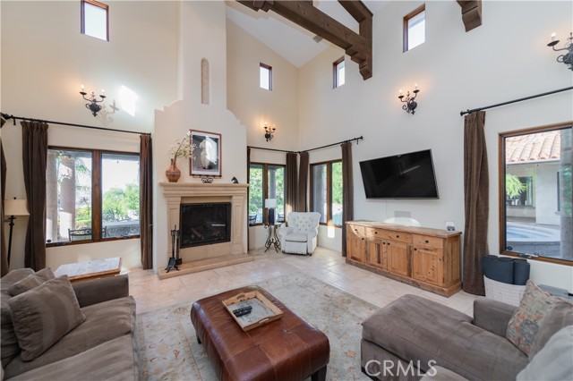 Detail Gallery Image 18 of 62 For 45240 Los Caballos Rd, Temecula,  CA 92592 - 5 Beds | 5/2 Baths