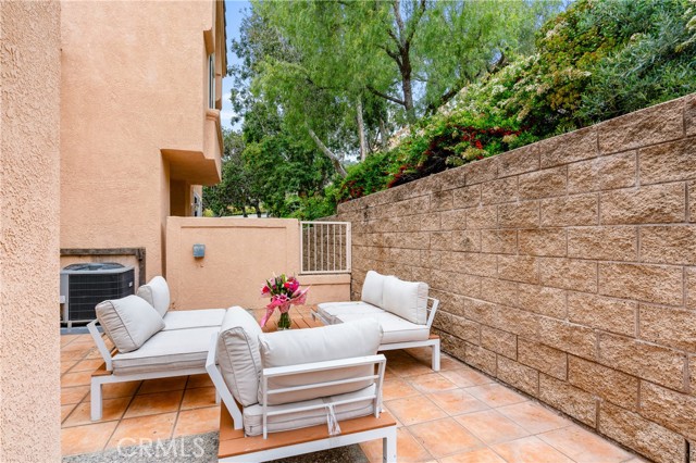 Detail Gallery Image 31 of 34 For 1905 Caminito De La Valle, Glendale,  CA 91208 - 2 Beds | 2/1 Baths