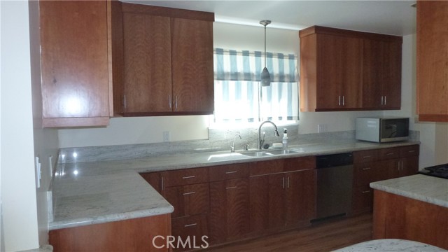 Detail Gallery Image 9 of 21 For 2512 Dalemead, Torrance,  CA 90505 - 3 Beds | 2 Baths