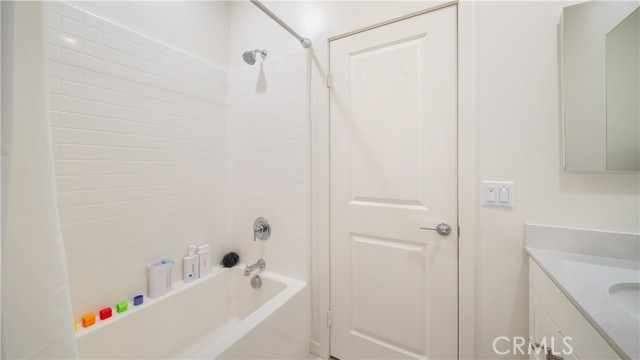3610 E Pollock Street, Ontario CA: https://media.crmls.org/medias/c0fb1bf4-2a35-4890-a763-b90d0aee9986.jpg