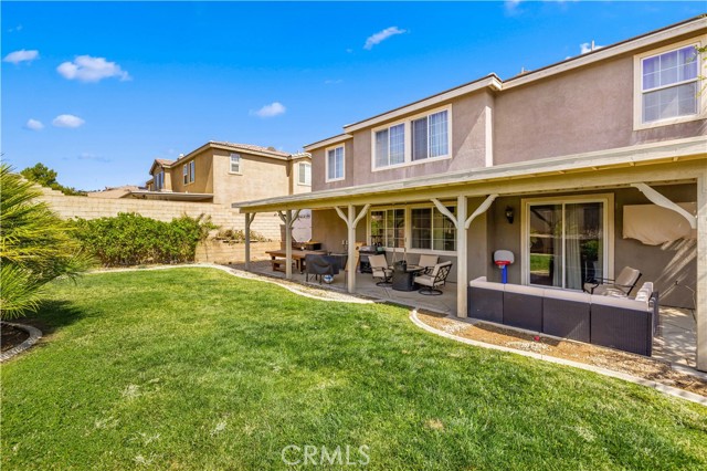 5080 Meadowsweet Drive, Palmdale CA: https://media.crmls.org/medias/c0fbdc0c-a14e-4cd4-8a19-5a0777ac8543.jpg