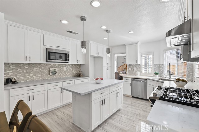 Detail Gallery Image 1 of 29 For 28140 Meadow Land Dr, Yorba Linda,  CA 92887 - 4 Beds | 3 Baths