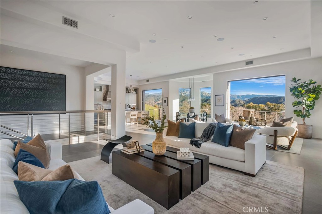 MLS #OC26157828 image #11
