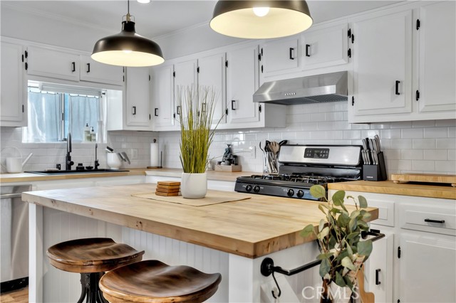 Detail Gallery Image 10 of 51 For 6514 Coldwater Canyon Ave, Valley Village,  CA 91606 - 4 Beds | 3 Baths