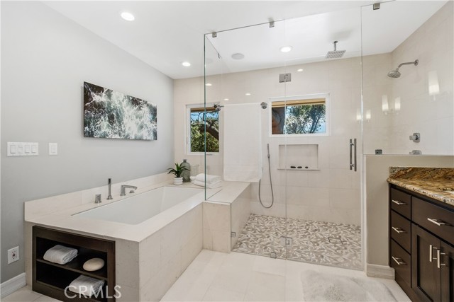 Detail Gallery Image 34 of 48 For 2120 Yucca, Fullerton,  CA 92835 - 4 Beds | 4 Baths