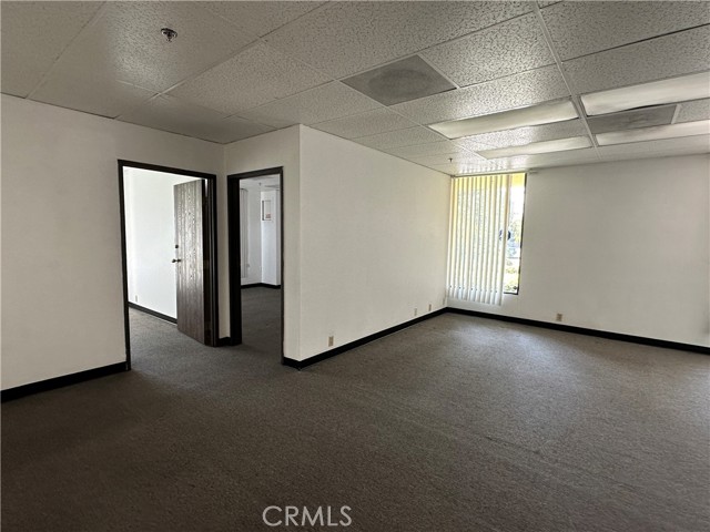 1074 Park View Drive, Covina CA: https://media.crmls.org/medias/c0feedec-2f36-4595-9c38-2613c93c5484.jpg