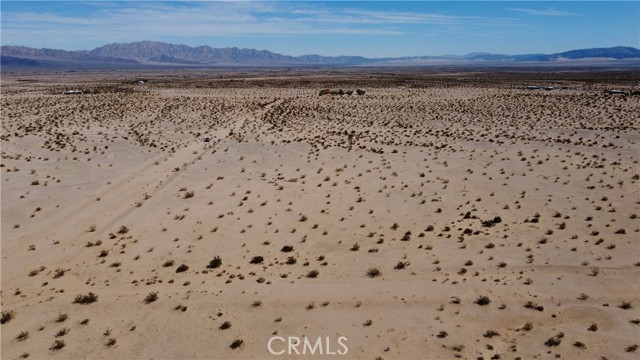 Detail Gallery Image 7 of 11 For 5 Topaz Ave, Twentynine Palms,  CA 92277 - – Beds | – Baths