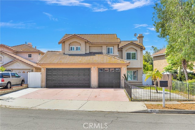 Detail Gallery Image 1 of 41 For 417 Colfax Cir, Corona,  CA 92879 - 4 Beds | 2/1 Baths
