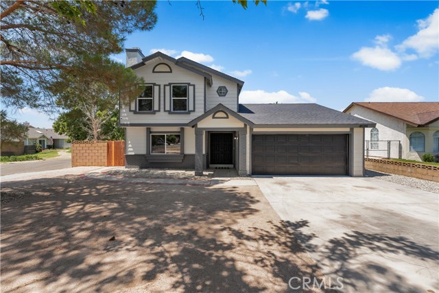45119 Watford Avenue, Lancaster CA: https://media.crmls.org/medias/c10058cf-b5a9-4059-8213-edafd35f320b.jpg