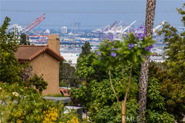 Peek a boo views off harbor! Peek a boo views off harbor!