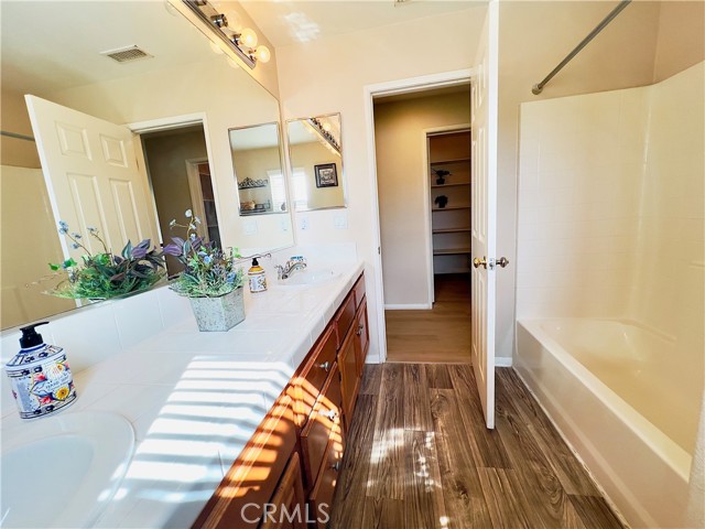 Detail Gallery Image 27 of 42 For 17231 Greentree Dr, Riverside,  CA 92503 - 5 Beds | 4 Baths