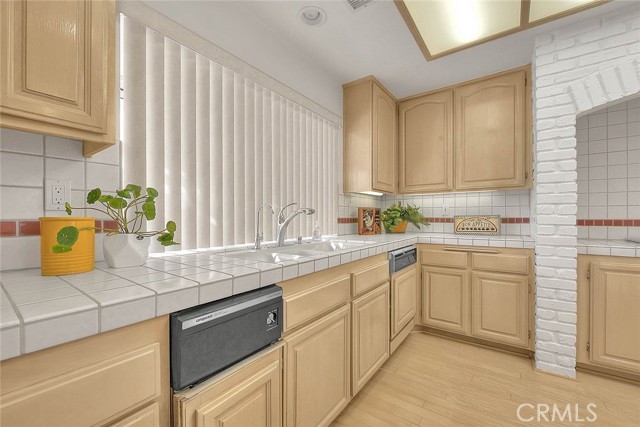 Detail Gallery Image 15 of 63 For 17527 Mondino Dr, Rowland Heights,  CA 91748 - 4 Beds | 3 Baths