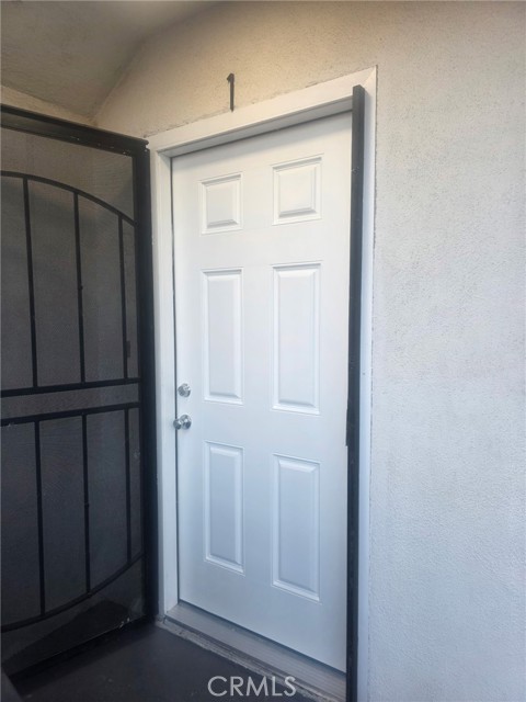 Detail Gallery Image 8 of 8 For 317 W 76th #1,  Los Angeles,  CA 90003 - 2 Beds | 1 Baths