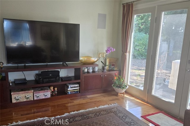 Detail Gallery Image 4 of 8 For 4938 Angeles Crest Hwy, La Canada Flintridge,  CA 91011 - 3 Beds | 3 Baths