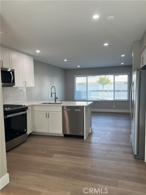 Detail Gallery Image 9 of 23 For 1030 Mission Dr #C,  Costa Mesa,  CA 92626 - 2 Beds | 1 Baths