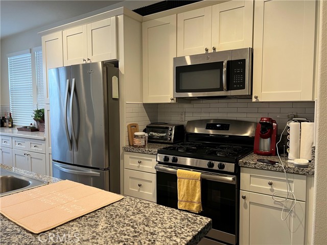 1413 Girona Drive, Pomona CA: https://media.crmls.org/medias/c1041dea-4346-40a9-bc23-fcc68d13ac76.jpg