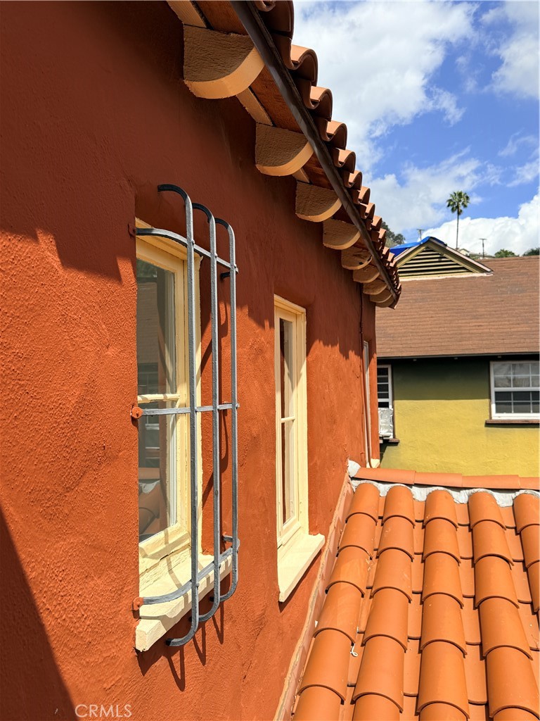 https://media.crmls.org/medias/c104a2bd-953c-4f29-9ba8-ff99f2f67e91.jpg?preset=X-Large