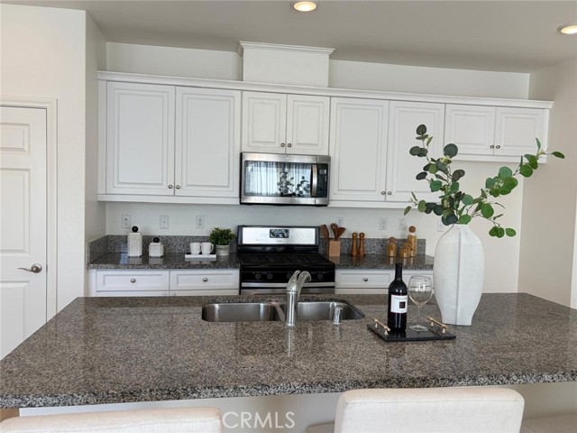 Detail Gallery Image 13 of 30 For 2986 E Arbor, Ontario,  CA 91762 - 4 Beds | 3/1 Baths