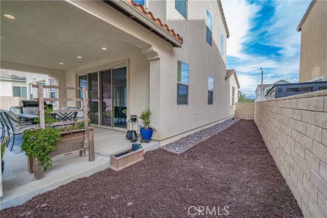 Detail Gallery Image 47 of 59 For 18642 Cedar Crest Dr, Canyon Country,  CA 91387 - 4 Beds | 3 Baths