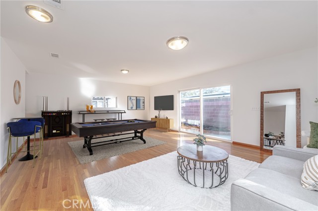 2750 Fanwood Avenue, Long Beach CA: https://media.crmls.org/medias/c1065db4-9bbf-4769-919a-3f4802d11d29.jpg