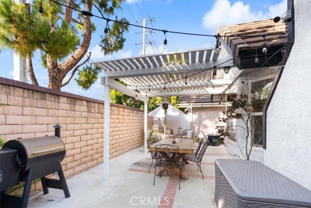1174 Kingston Street, Costa Mesa CA: https://media.crmls.org/medias/c1076efd-138a-418d-9404-f02ed2ecb8b5.jpg