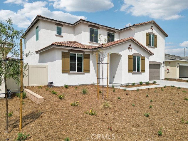 2187 Oroblanco Way, Redlands CA: https://media.crmls.org/medias/c107fcdb-6f1a-498e-82ed-6c431583f6d5.jpg