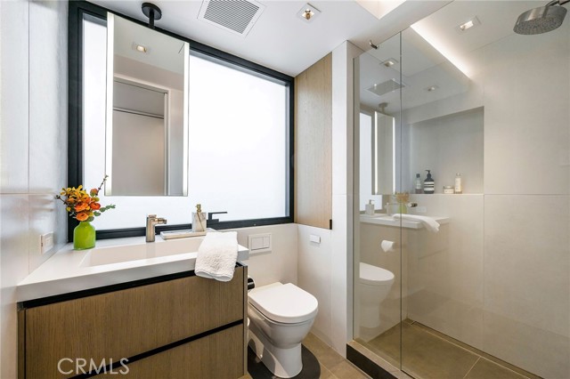 4320 The Strand, Manhattan Beach CA: https://media.crmls.org/medias/c1084f5c-e6fd-4fd3-abb3-792c304925fc.jpg