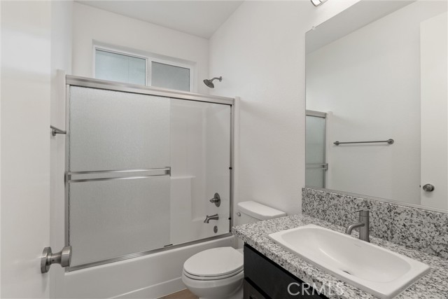 Detail Gallery Image 13 of 29 For 1673 Notre Dame Bld, Chico,  CA 95973 - 3 Beds | 2 Baths