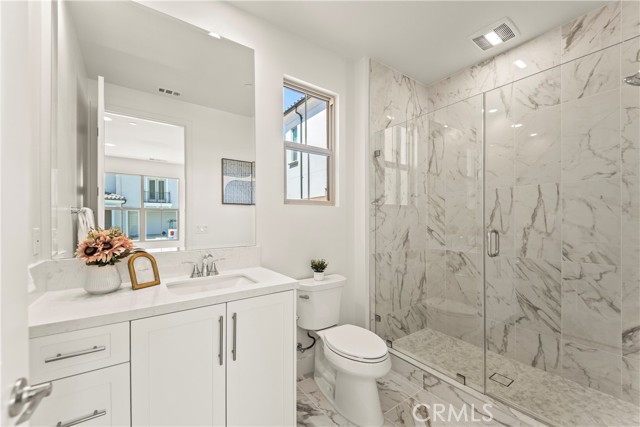 Detail Gallery Image 10 of 51 For 173 Somera, Irvine,  CA 92602 - 4 Beds | 3/1 Baths