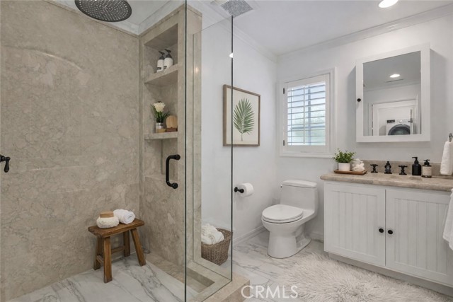 Detail Gallery Image 18 of 21 For 1330 Santanella, Corona Del Mar,  CA 92625 - 4 Beds | 3/1 Baths