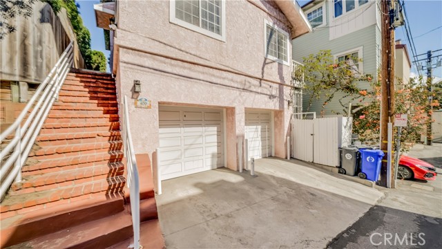 400 17th Street, Manhattan Beach, California 90266, ,Residential Income,Sold,17th,SB21094591