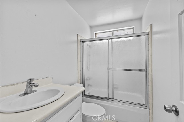 315 S Mistletoe Avenue, San Jacinto, California 92583, 3 Bedrooms Bedrooms, ,2 BathroomsBathrooms,Residential,For Sale,315 S Mistletoe Avenue,CRSW24103834