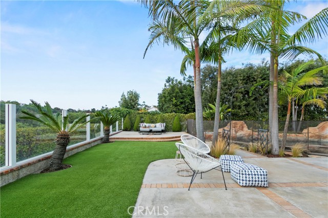 1 Pacifico, Laguna Niguel CA: https://media.crmls.org/medias/c10e0e12-489f-4de6-8311-2313066f7008.jpg